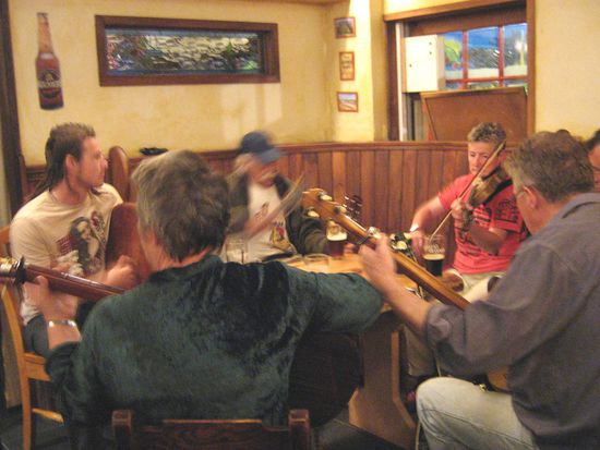 Irish Pub ...noch mehr irish ging nicht!!!