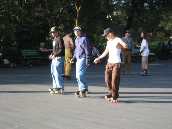 Golden G. Park... die machten fuer "Roller Disco"sah gut aus.