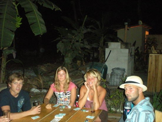 Poker...hab schon min. 3 Naechte gewonnen!!!