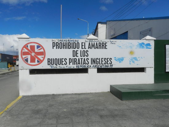 Britische Schiffe sind hier nicht wirklich willkommen