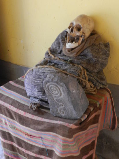 Im benachbarten Museum gab es u.a. Mumien aus der Umgebung von Andahuaylillas zu betrachten