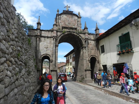 Stadttor "Arco Santa Clara" in der Altstadt Cuscos