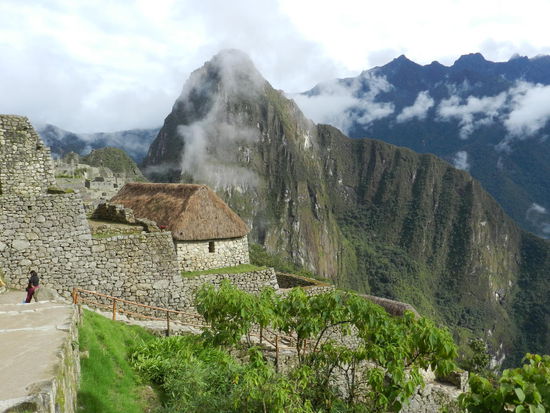 Kaum liegt die Eingangskontrolle hinter einem, bekommt man einen ersten Eindruck der alten Inkastadt