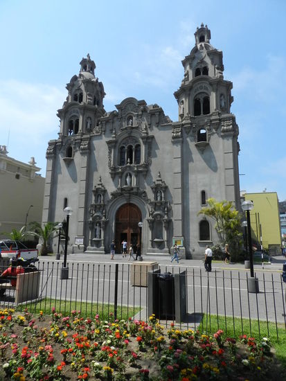 Iglesia de la Virgen Milagrosa ...