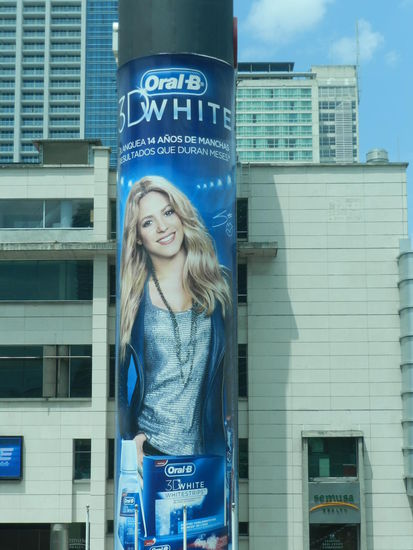 Sie ist allgegenwärtig in Südamerika: Shakira, hier wirbt sie in Panama für Zahnpasta