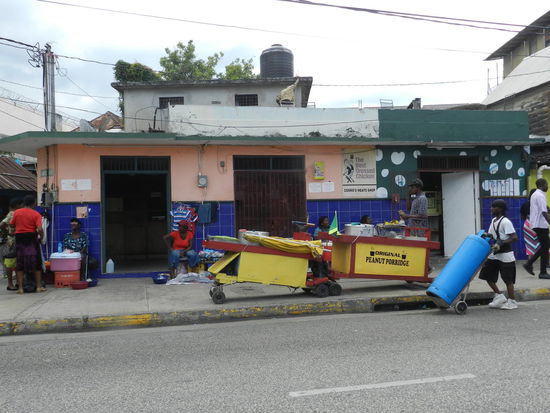 Szene in einer Einkaufsstraße