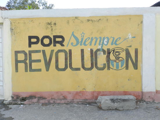 Wo immer man hinschaut sieht man Revolutionspropaganda