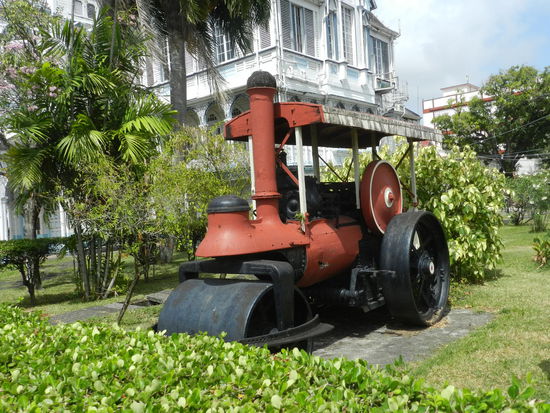 Dampfmaschine im Park des Ingenieurvereinshauses