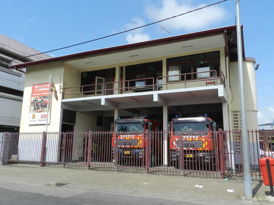 Feuerwache gegenüber des Busbahnhofes