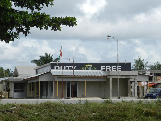 Ein letzter Blick auf die surinamesiche Grenzabfertigung - das war´s. Frankreich, ich komme!