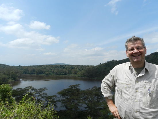 Und noch einmal eine Totale des Kratersees.