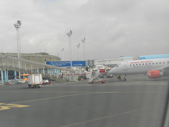 Der Airport in Nairobi (NBO) ist wirklich gut ausgestattet und funktioniert einwandfrei.