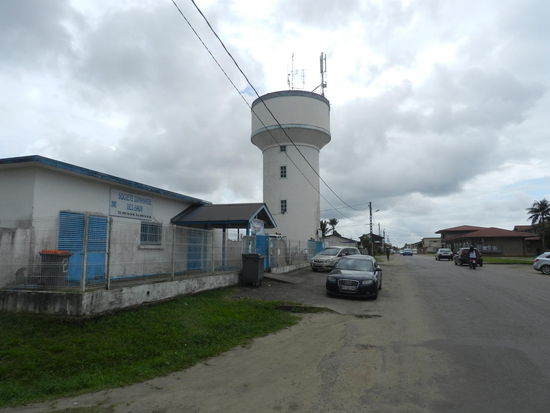 Der erste Eindruck von St. Laurent du Maroni auf dem Fußmarsch in die Stadt