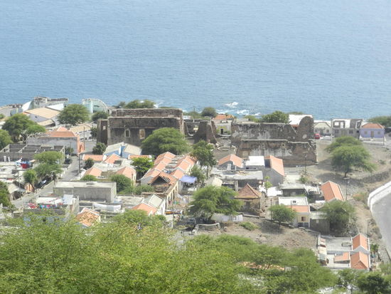 Blick vom Fortaleza auf die frühere Hauptstadt der Kapverden