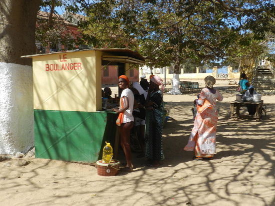 Leben wie vor 100 Jahren - Einkauf beim Bäcker