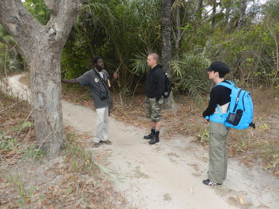 Lamin, Marcel und Kristel bei unserer Morgenwanderung