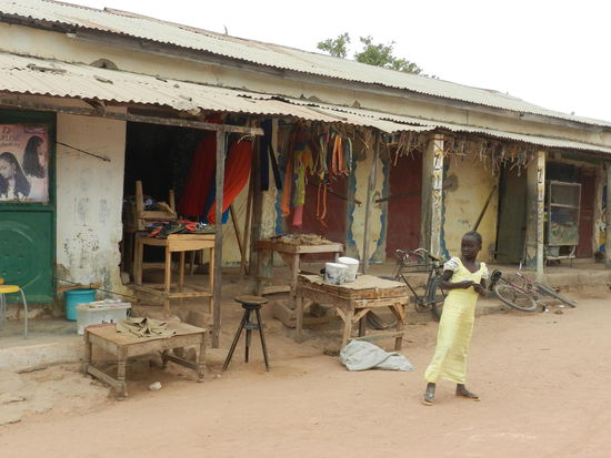 Hauptstraße in Gunjur-Dorf