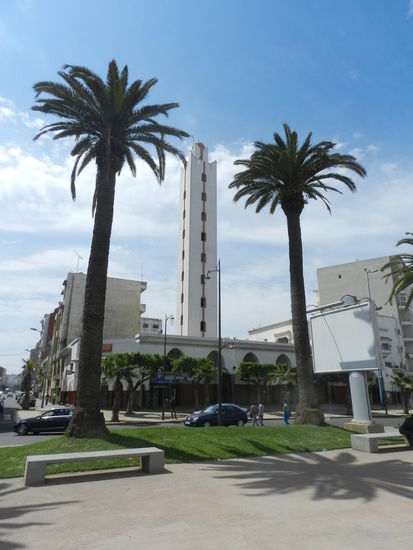 Moschee in dem für Marokko typischen Baustil