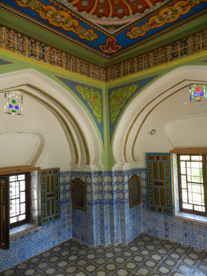 Ganz frisch renoviert ist das Bardomuseum; die Gebäude und Räumlichkeiten sind absolut sehenswert, auch wenn die eigentliche Sammlung noch nicht wieder eingezogen ist