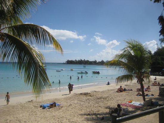 Blick über den Strand von Péreybère.
