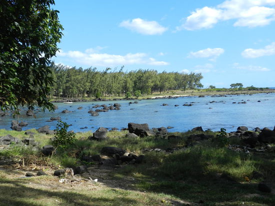 Hier noch die Bucht und der Strand von Point aux Piments, dem Ort des Aquariums