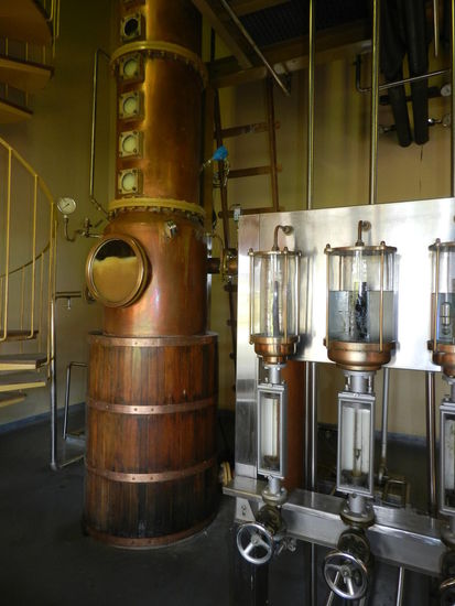 Hier gibt es eine von weltweit vier 24-Kammern-Destillierapparaten