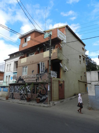 Das Hotel l´Vahiny, etwa 200 m die Straße runter befindet sich die deutsche Botschaft