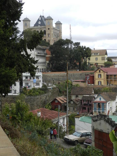 Blick vom Museum auf Rova und die Stadt