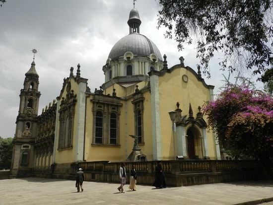 Die "Holy-Trinity-Cathedral", in der Kaiser Haile Selassie beerdigt ist.
