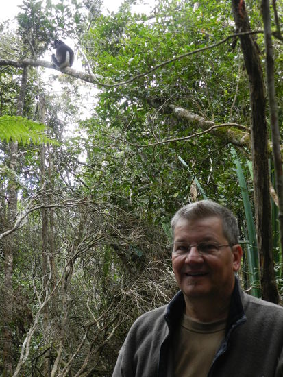 Diese Perspektive hinzubekommen war ausgesprochen schwierig - und dann fiel das Mädel, das ich um das Foto bat, auch noch in den Matsch. Sorry!