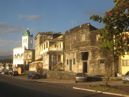 Die Medina am Außenrand, zum Hafen hin gelegen, im Abendlicht