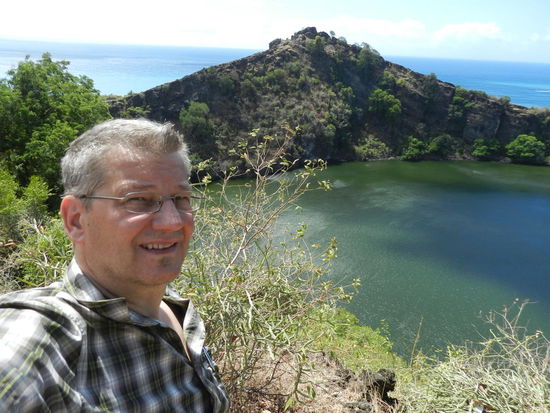 Ein selfie am lac-sal, einem Salzsee in einem Krater