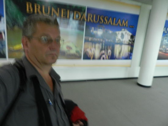 Nicht jedes selfie gelingt; es ist aber das einzige von der Ankunft am Flughafen...