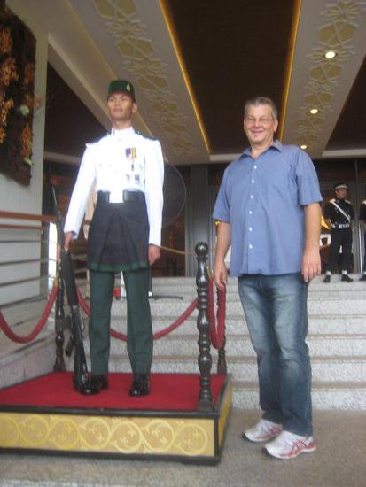 Auf royale Empfänge bin ich kleidungstechnisch nicht eingestellt...