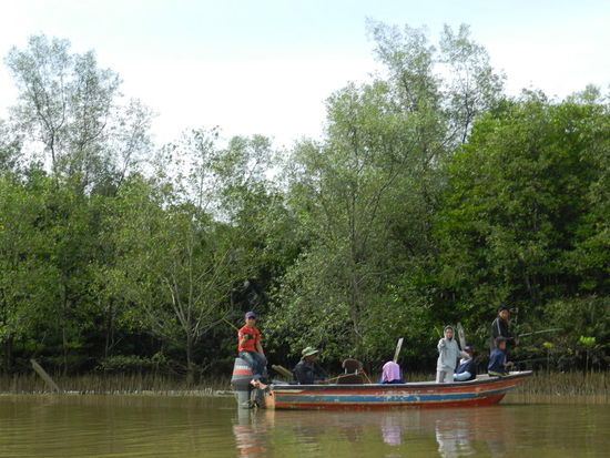 Ein einziges Mal sah ich andere Menschen auf dem Fluß