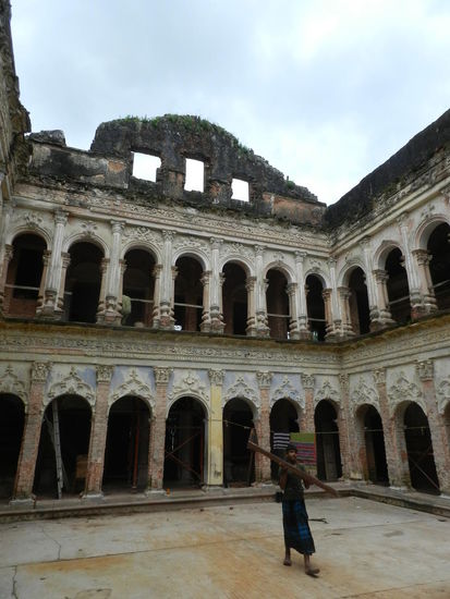 Die Anlage wird derzeit renoviert, kann aber dennoch besichtigt werden