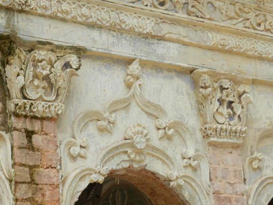 An vielen Details kann die einstige Pracht noch erkannt werden