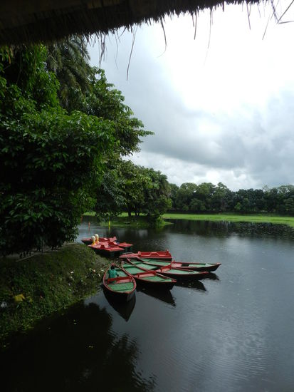 Der Park ist bei Einheimischen sehr beliebt und könnte ein phantastisches Naherholungsgebiet sein, wäre er nicht völlig vermüllt.