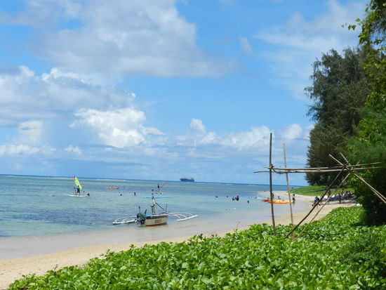 Tolle Sandstrände gibt es entlang der Westküste Saipans