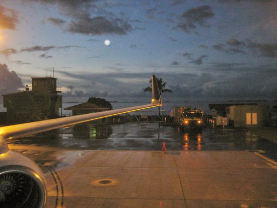 Ankunft auf dem internationalen Flughafen von Majuro