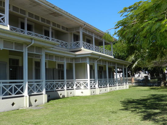 Das ehemalige Polizeigebäude beherbergt heute eine Bibliothek