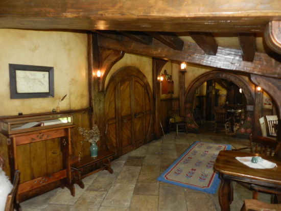 Das Innere des grünen Drachens sieht aus wie ein alter irischer Pub