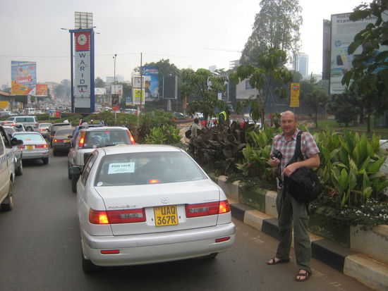 Udo vor dem Clocktower in Kampala