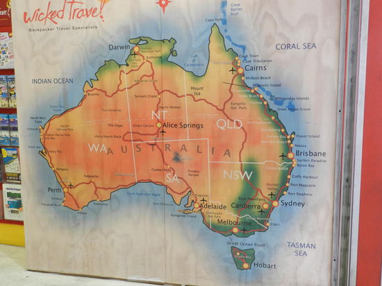 Riesengroß ist Australien, Europa passt von Dänemark bis Sizilien und von Portugal bis Polen komplett hinein.