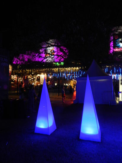 Kunterbunt war die Innenstadt illuminiert