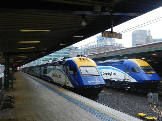 Mein zweiter Trip nach Brisbane begann im Bahnhof Sydney Central und führte mich mit der Country Link-Verbindung 13 Stunden durch Neusüdwales