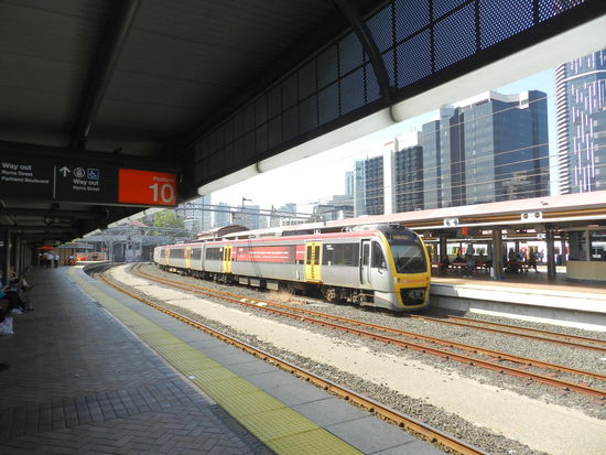 Platform 10 auf dem Bahnhof Roma Street; von hier aus ging es weiter nach Cairns