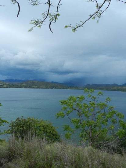 Jeden Mittag zog ein kurzes, aber heftiges Gewitter über die Hauptinsel