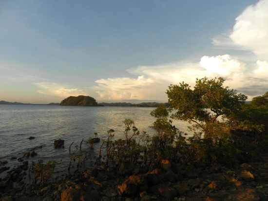 Abendstimmung über Papua