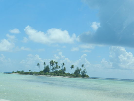 Vor der Hauptinsel liegen auch noch kleinere, unbewohnte Eilande